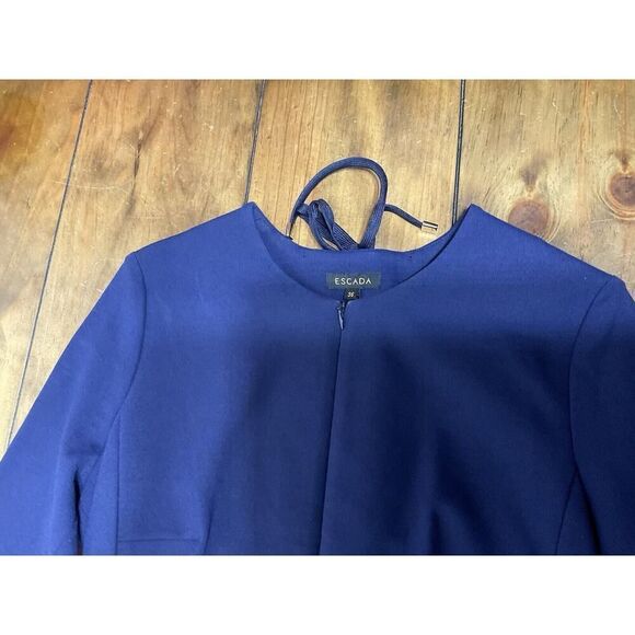 ESCADA Size 36 Deep Sea Navy Three Quarter Sleeve Sheath Lace Up Dress - Picture 2 of 14